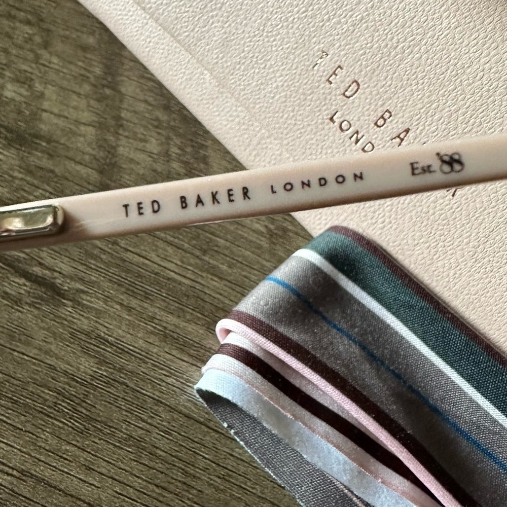 TED BAKER Eyeglasses with Case - Picture 5 of 7